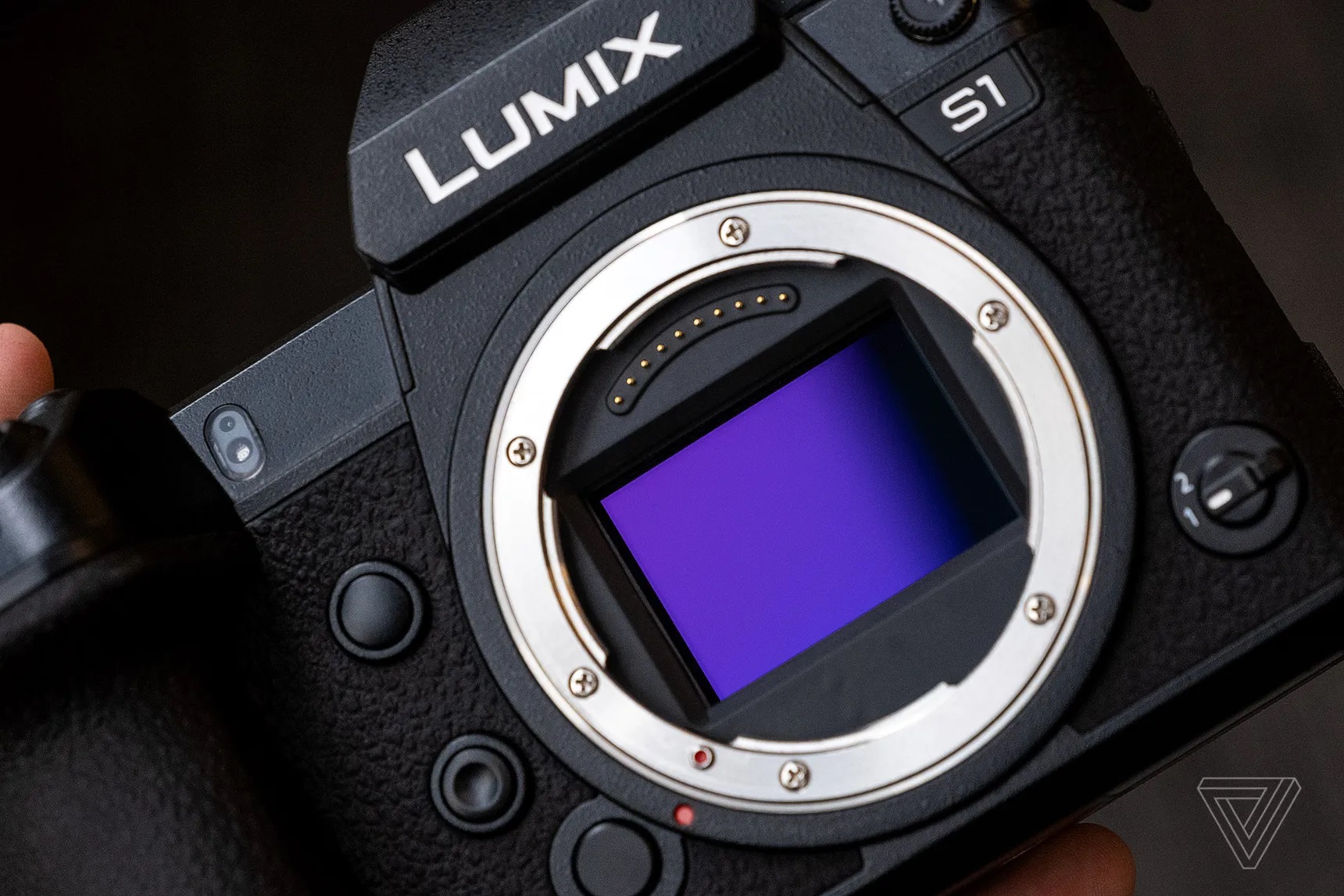 panasonic s1 review photo body